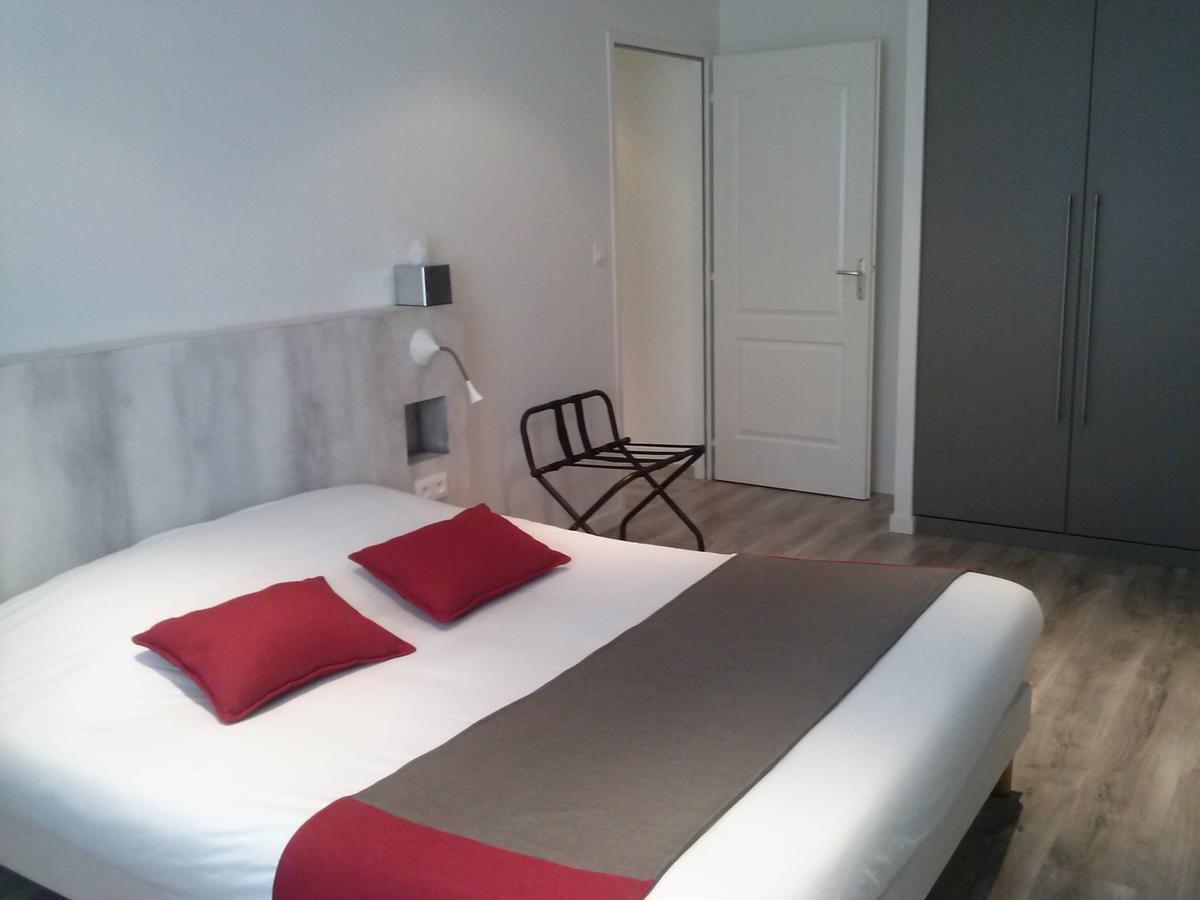 Logis - Hotel Restaurant Du Canard Hangest-sur-Somme الغرفة الصورة